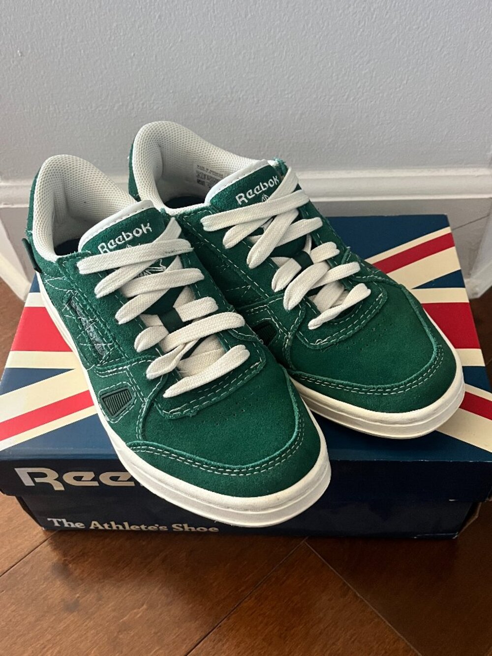 Reebox X Snooze Mag